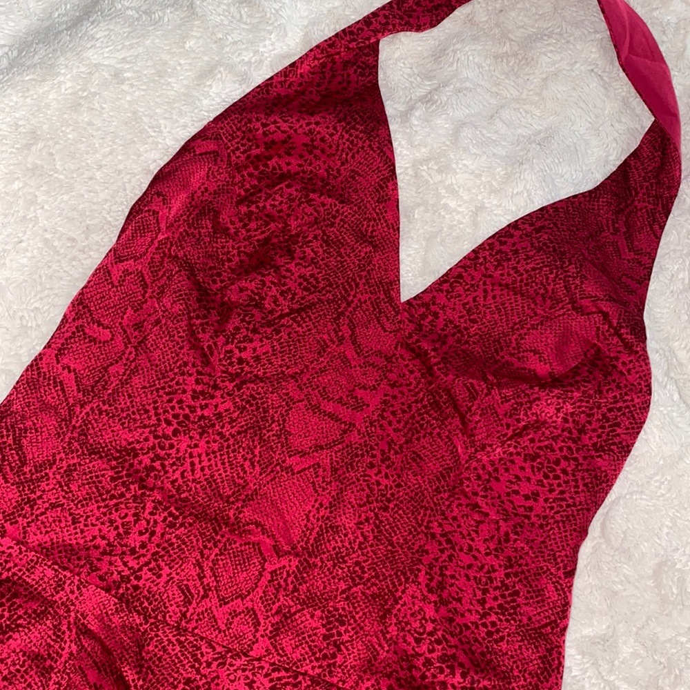 Guess top NWT - Picture 2 of 8